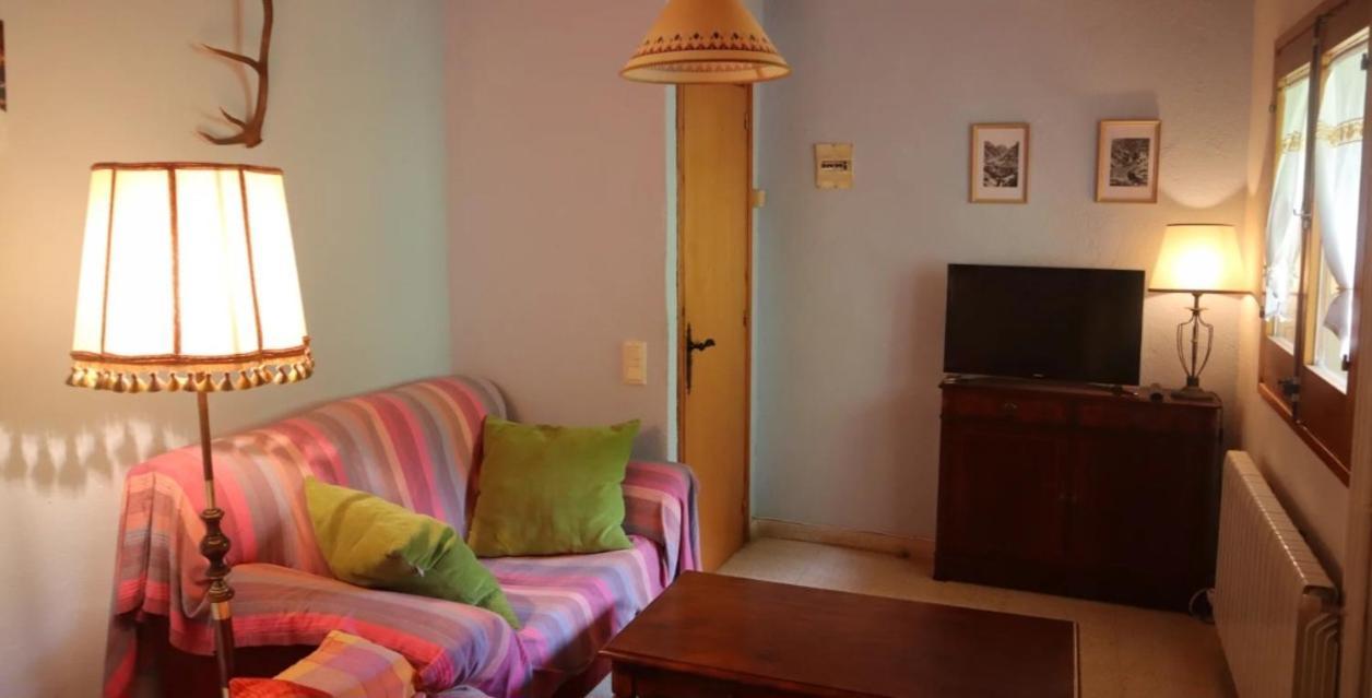 Cal Calau Vega Bed and Breakfast Planoles Buitenkant foto